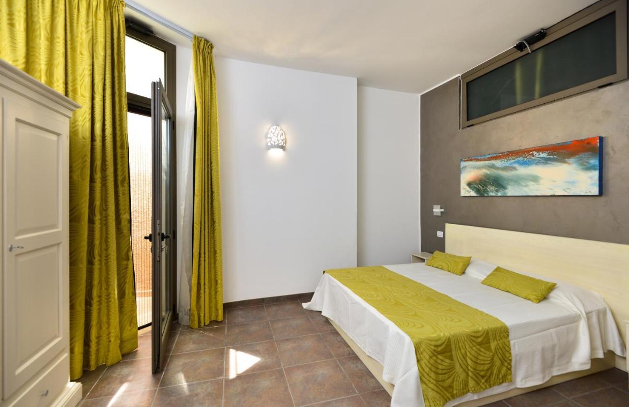Damavi Suite 2 Torre dell'Orso Kültér fotó