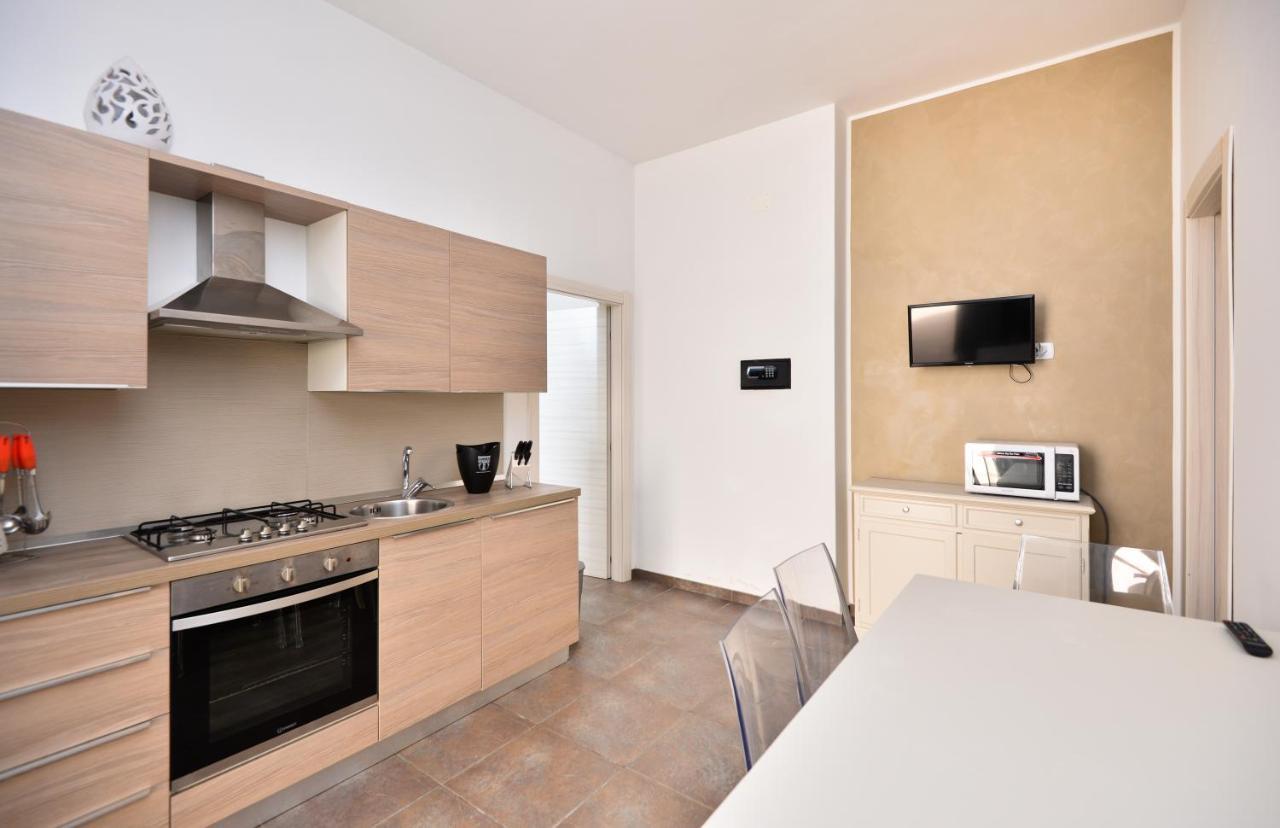 Damavi Suite 2 Torre dell'Orso Kültér fotó