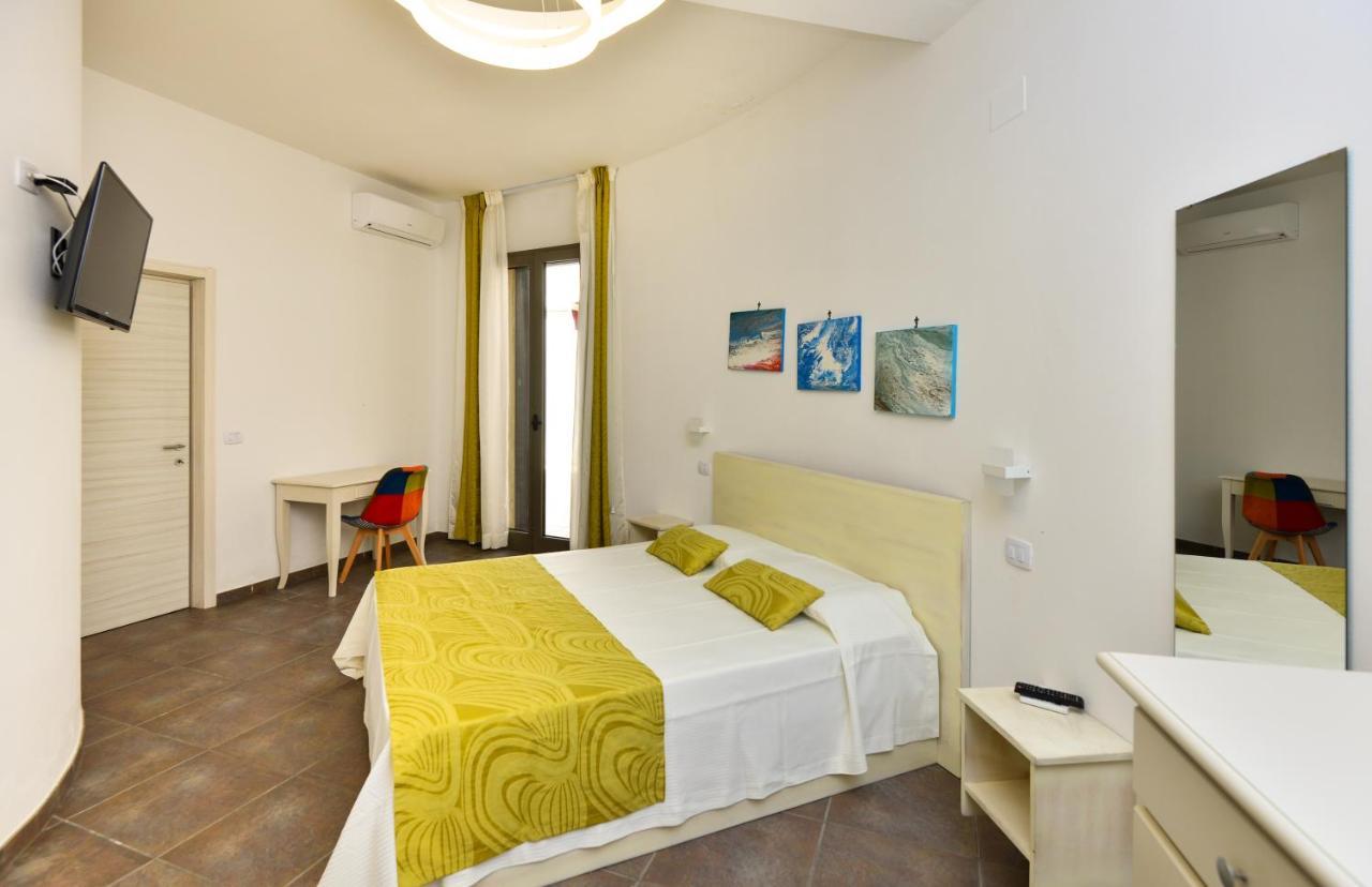 Damavi Suite 2 Torre dell'Orso Kültér fotó