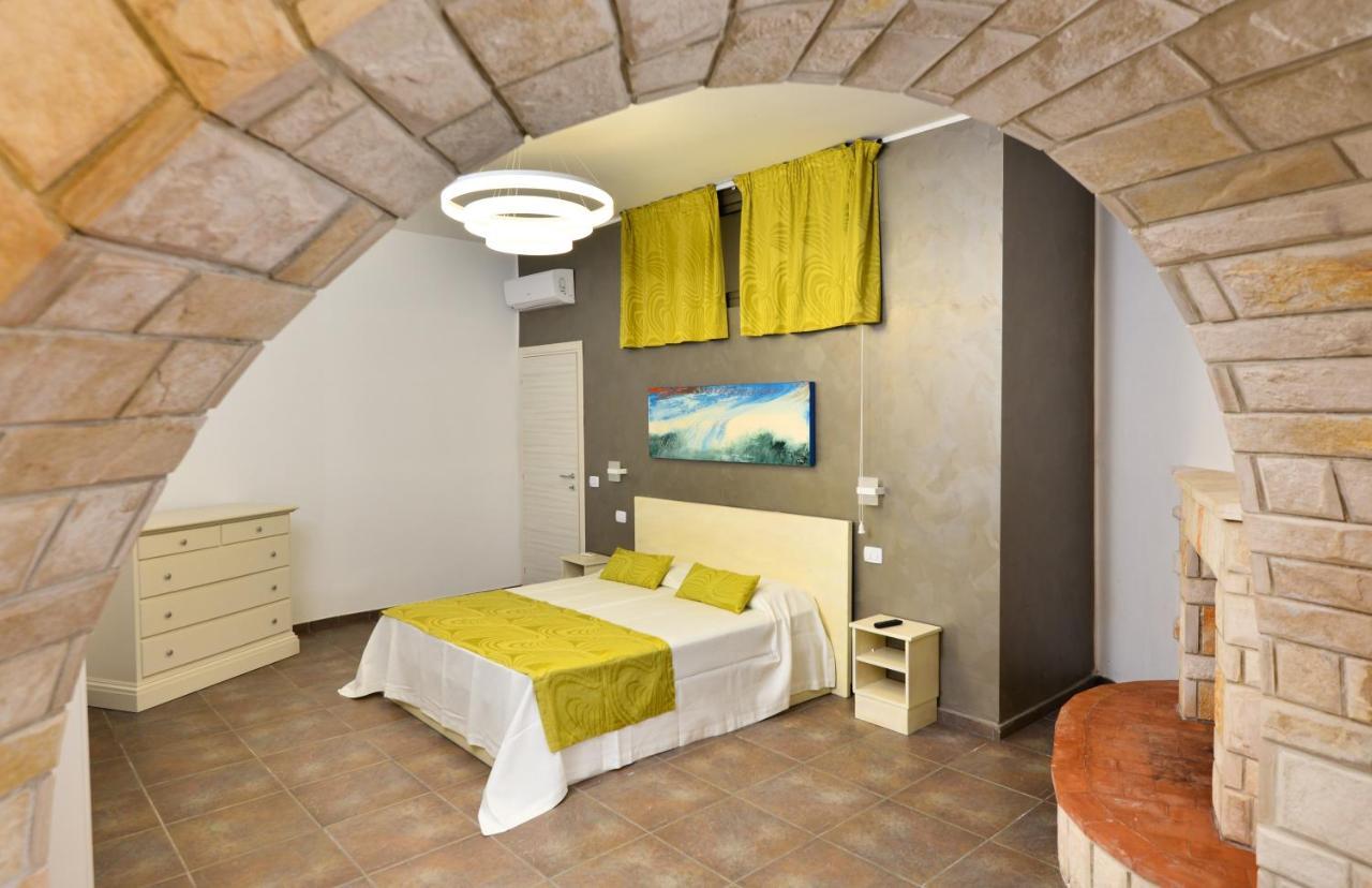 Damavi Suite 2 Torre dell'Orso Kültér fotó